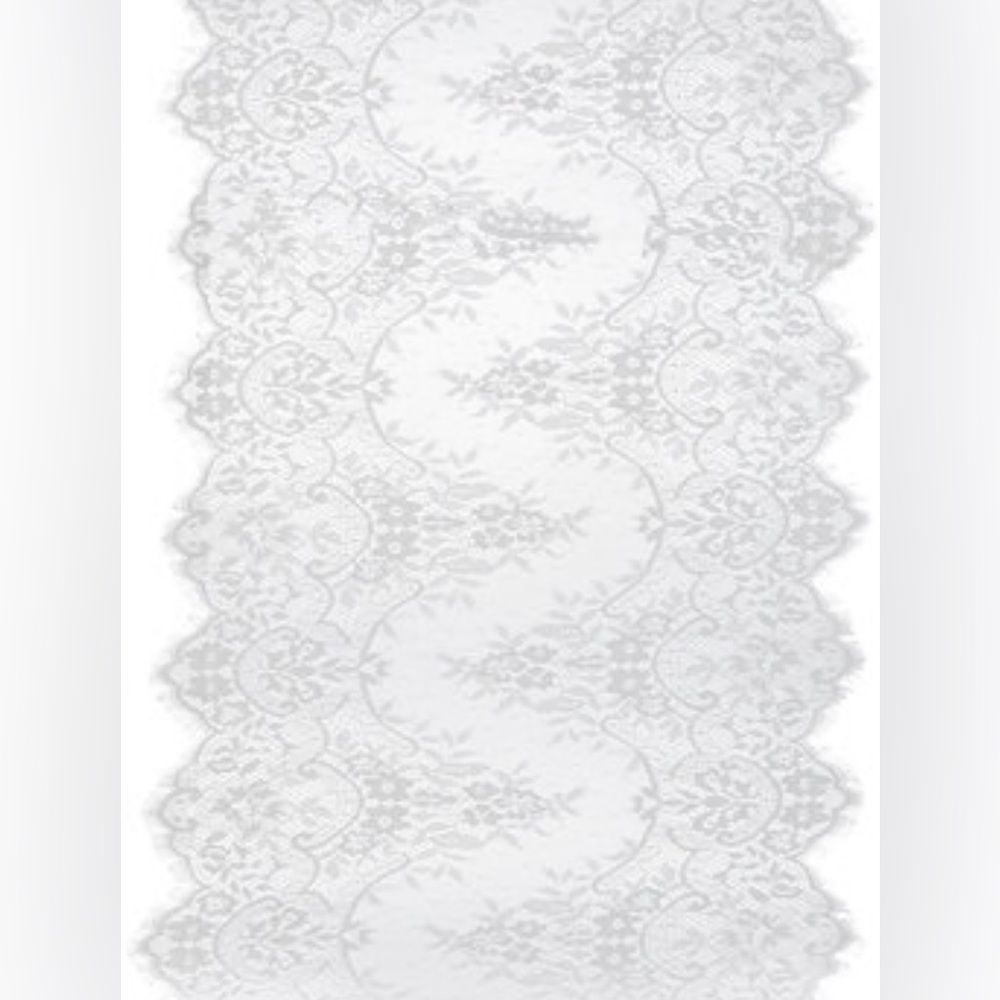 118” x 18” vintage lace table runner